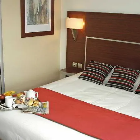 Kyriad Centre Gare - Atrium Hotel 3*