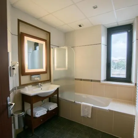 Hotel Kyriad Centre Gare - Atrium Limoges
